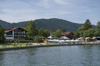 View of town, lakeside promenade with tourists, harbour, Tegernsee, Bad Wiessee, Upper Bavaria,