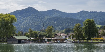 View of town, harbour, lakeside promenade, Tegernsee, Bad Wiessee, Upper Bavaria, Bavaria, Germany