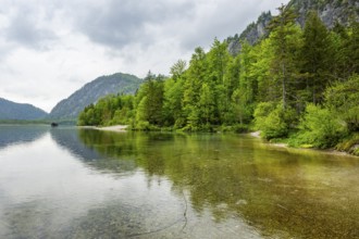 Fishing hut in lake Almsee, Grünau, Almtal, Salzkammergut, Upper Austria, Austria