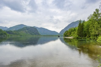 Fishing hut in lake Almsee, Grünau, Almtal, Salzkammergut, Upper Austria, Austria