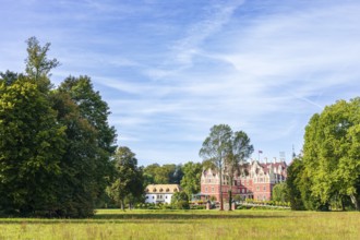 Old and New Muskau Castle, Muskauer Park, UNESCO World Heritage Site, Bad Muskau, Upper Lusatia,