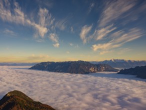 Feather clouds over the Berchtesgaden Alps, fog in the valley, Hochstaufen, Chiemgau Alps, Upper