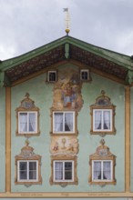 Gabelhaus mit Lüftlmalerei, façade, Marktstraße, pedestrian zone, old town, Bad Tölz, Upper