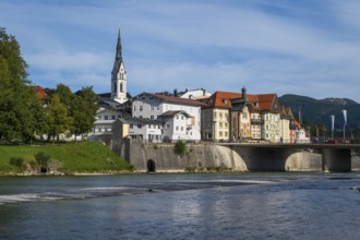 Old town with church of St. Mariä Himmelfahrt, river Isar, Bad Tölz, Upper Bavaria, Bavaria,