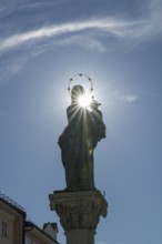 Marienstatue am Marienbrunnen, Sonnenstern, Bad Tölz, Upper Bavaria, Bavaria, Germany