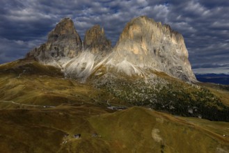 Mountain landscape, steep mountains, morning light, cloud atmosphere, autumn, Sella Pass, view of