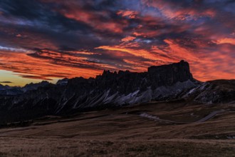 Dawn, clouds, sunrise, mountains, autumn, Giau Pass, Croda da Lago, Dolomites, Italy