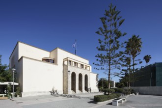 Portal, Archaeological Museum, Archeologikó Musío Ko, built 1923-1943, with finds from ancient to