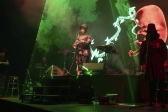 Erykah Badu, singer, USA, soul, hip-hop, R&B, The Return Of Automatic Slim World Tour 2025, live at