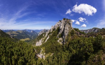 Summit cross am Scharfen, Postalm, Osterhorn Group, Salzkammergut, Province of Salzburg, Austria