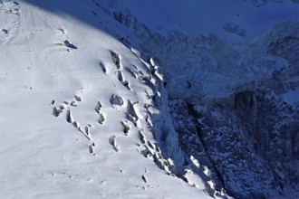 Detailed view of a glacier on a mountain, Dôme du Goûter, viewing platform, Aiguille du Midi