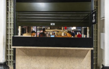 The Mercadeo da Ribeira, also known as TimeOut Market, is the best address for Portuguese