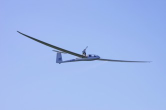 A Schempp-Hirth Nimbus 3MR motor glider, registration D-KERF, during a screening as part of an air
