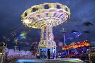 Chain carousel, blue hour, blue hour, Oktoberfest, Munich, Bavaria, Germany