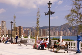 View from Balcon del Mediterraneo, viewing platform, tourists, Benidorm, Valencia (region), Costa