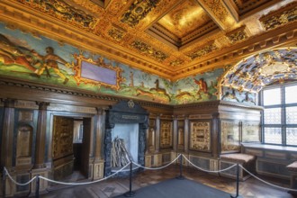 Interior of Kalmar Castle: The Royal Chamber became a bedroom for Erik XIV around 1560. The frieze