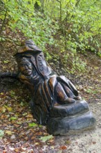 Wooden sculpture Der Haule, Pfullinger Sagenweg, stories and legends, by woodsaw artist Billy