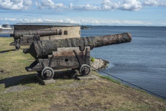Old cannons on the rampart around the castle in Kalmar, Småland, Sweden Scandinavia