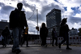 Passers-by in downtown Essen at the main train station, North Rhine-Westphalia, Germany
