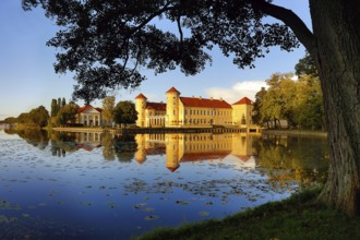 Rheinsberg Castle, lakeside with Lake Grienerick, Ostprignitz-Ruppin district, prime example of