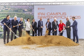 From left, architect Jacob van Rijs, OB Harry Mergel, Digital Minister Dr. Karsten Wildberger,