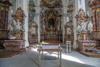 Catholic Church of St. George and James, interior view, altar area, Isny, Allgäu,