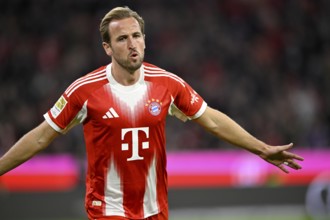 Goal cheers Harry Kane FC Bayern Munich FCB (09) German Classico, FC Bayern Munich FCB versus