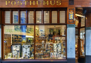 The Posthumus Shop, stationery boutique, shop façade with decorative stamp motifs, St. Luciensteeg,