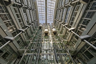 Atrium with three panoramic lifts, interior lift, Ludwig-Erhard-Haus, abbreviated LEH,