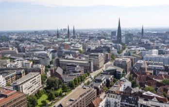 City view, view over Hamburg city centre with church towers and town hall tower, from the tower of