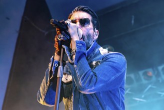 Alec Völkel (Boss Burns), singer of the band The BossHoss during their Back To The Boots Tour 2025