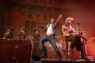 Alec Völkel (Boss Burns) and Sascha Vollmer (Hoss Power), singer of the band The BossHoss on their