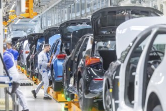 Electric car production in the assembly halls of VW in Zwickau, Zwickau, Saxony, Germany