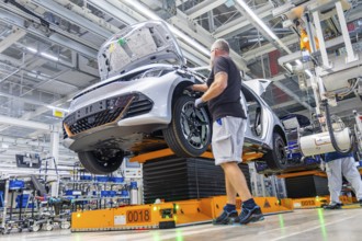 Electric car production in the assembly halls of VW in Zwickau, Zwickau, Saxony, Germany