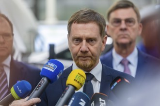 Minister President Michael Kretschmer during his visit to the Volkswagen vehicle plant in Zwickau,