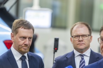 Minister President Michael Kretschmer and Federal Environment Minister Carsten Schneider during his