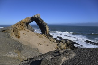 Arch rock, 55 metre high limestone arch, restricted diamond area, near Lüderitz, Karas region,