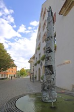 Fools' fountain, figures, tithe barn, Rottenburg am Neckar, Neckar valley, Baden-Württemberg,