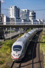 Wehrhahn railway station, railway line in Düsseldorf, along Toulouser Allee, residential area,