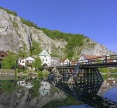 Die alte Holzbrücke beim Ort, Essing, Bayern, Deutschland