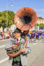 Sousaphone blowers, traditional traditional costume and rifle parade, Oktoberfest, Munich, Upper