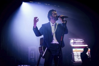 Ben Schneider, singer of Lord Huron live at the Tempodrom Berlin on 08.09.2025