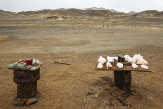 Salt crystals and semi-precious stones are for sale along the salt road in the Skeleton Coast.