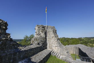 Veringen Castle, ruins, remains of wall, flag, flagpole, Veringenstadt, Swabian Alb,