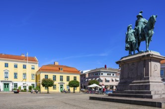 Equestrian statue of Karl X Gustav and statue of Erik Jonsson Count of Dahlberg by sculptor Theodor