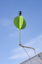 The visual signal, known as the green ball, is mainly used on course vessels or fast ferries on