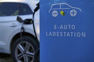 Charging station, charging station, Stadtwerke Stuttgart for electric cars, charging station,