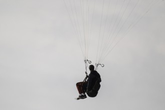 Paraglider or paraglider, Silhouette, near Hvide Sande, North Sea, Denmark