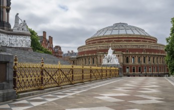 Albert Memorial and Royal Albert Hall concert hall, architects Captain Francis Fowke and
