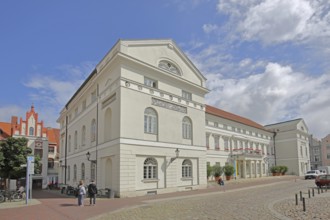 Classicist town hall, white palace, market square, Wismar, Mecklenburg-Vorpommern, Germany